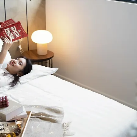 Chambers Signature Suites, Kuala Lumpur Room photo