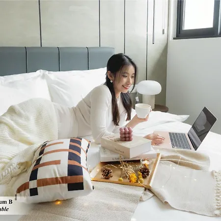 Chambers Signature Suites, Kuala Lumpur Room photo