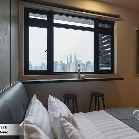 Chambers Signature Suites, Kuala Lumpur Room photo