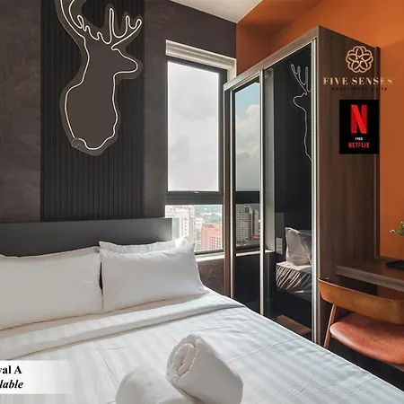 Chambers Signature Suites, Kuala Lumpur Room photo