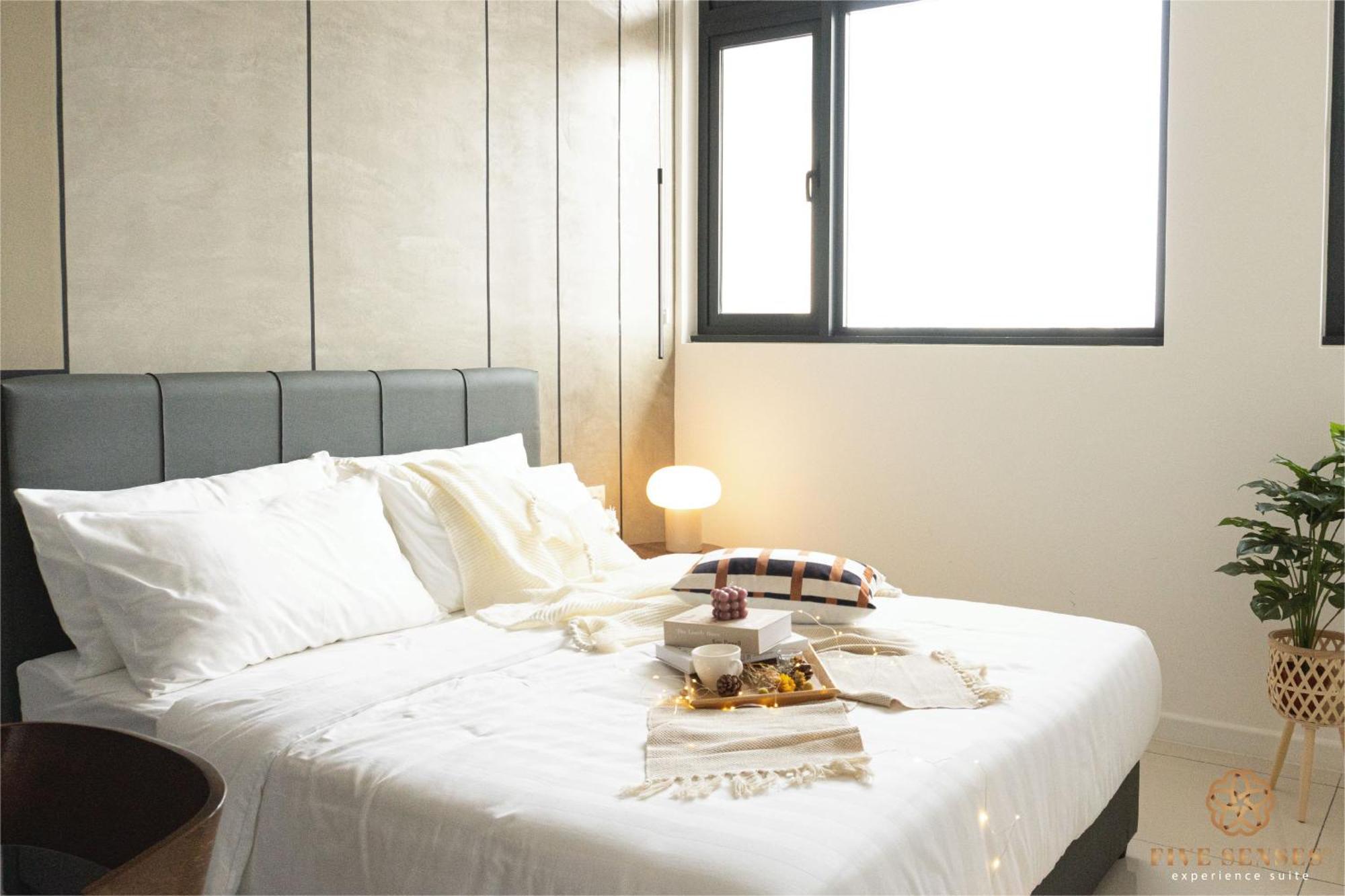Chambers Signature Suites,