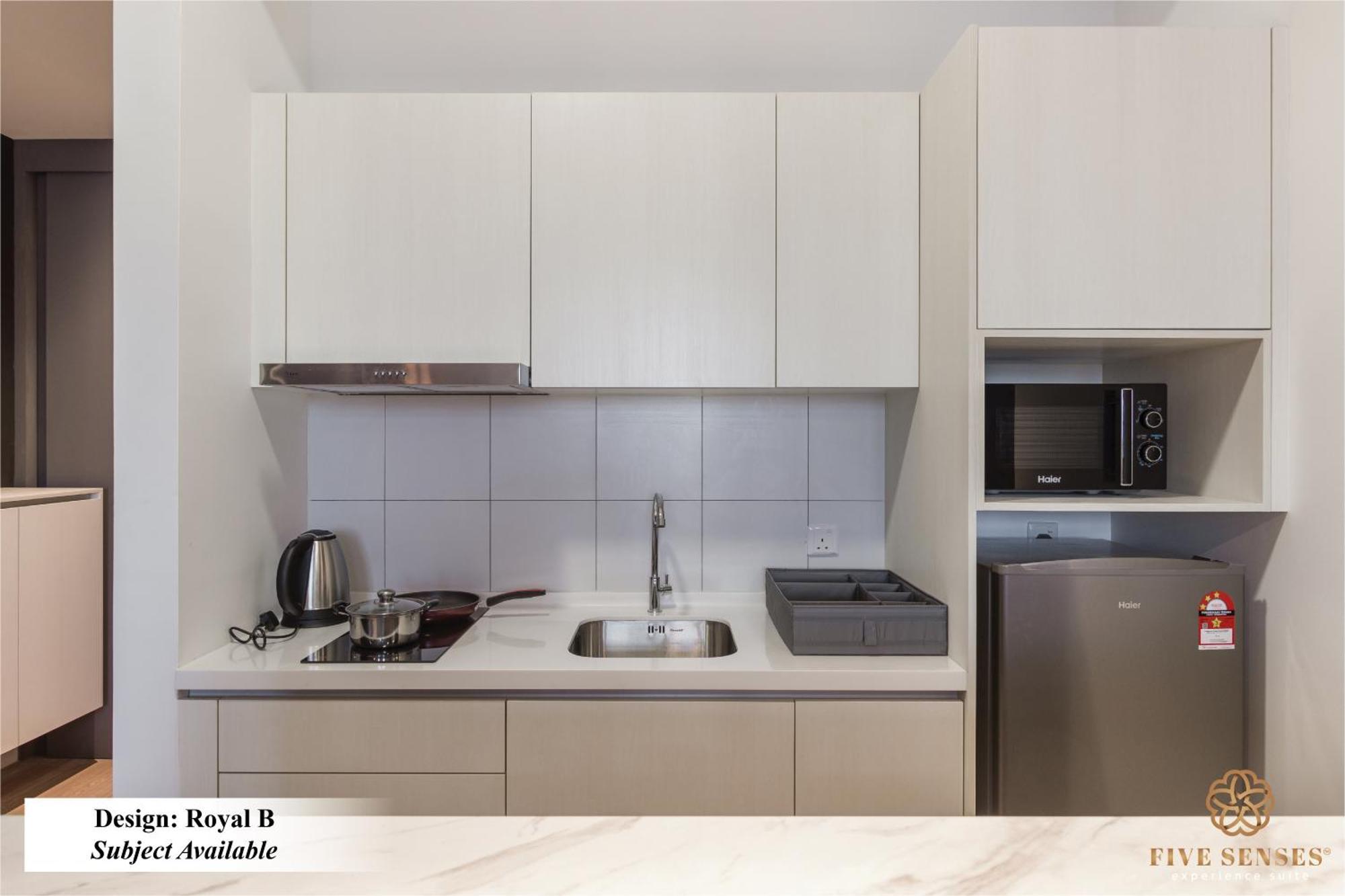 Apartment Chambers Signature Suites, *